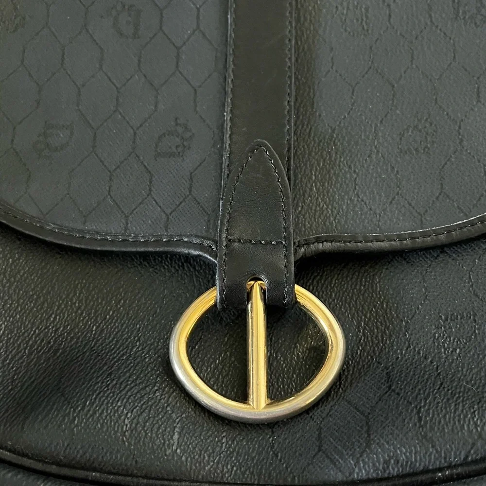 Christian Dior Honeycomb Shoulder Bag - Picture 6 of 16